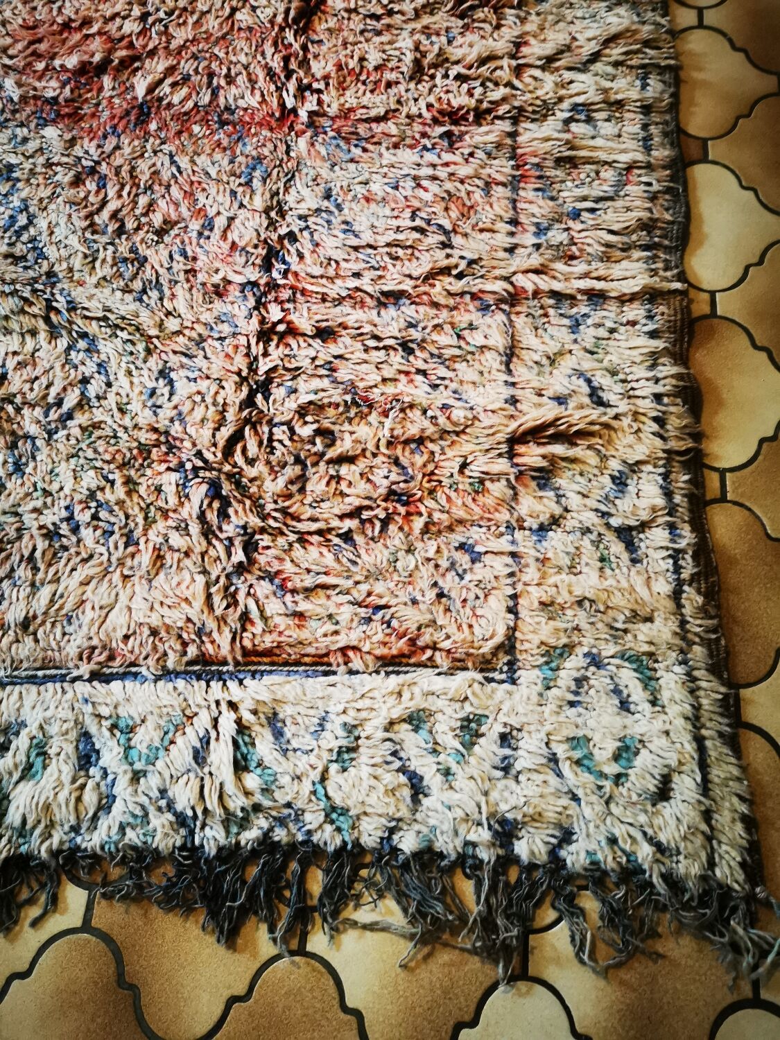 Berber carpet Beni Mguild 2m40 by 1m98