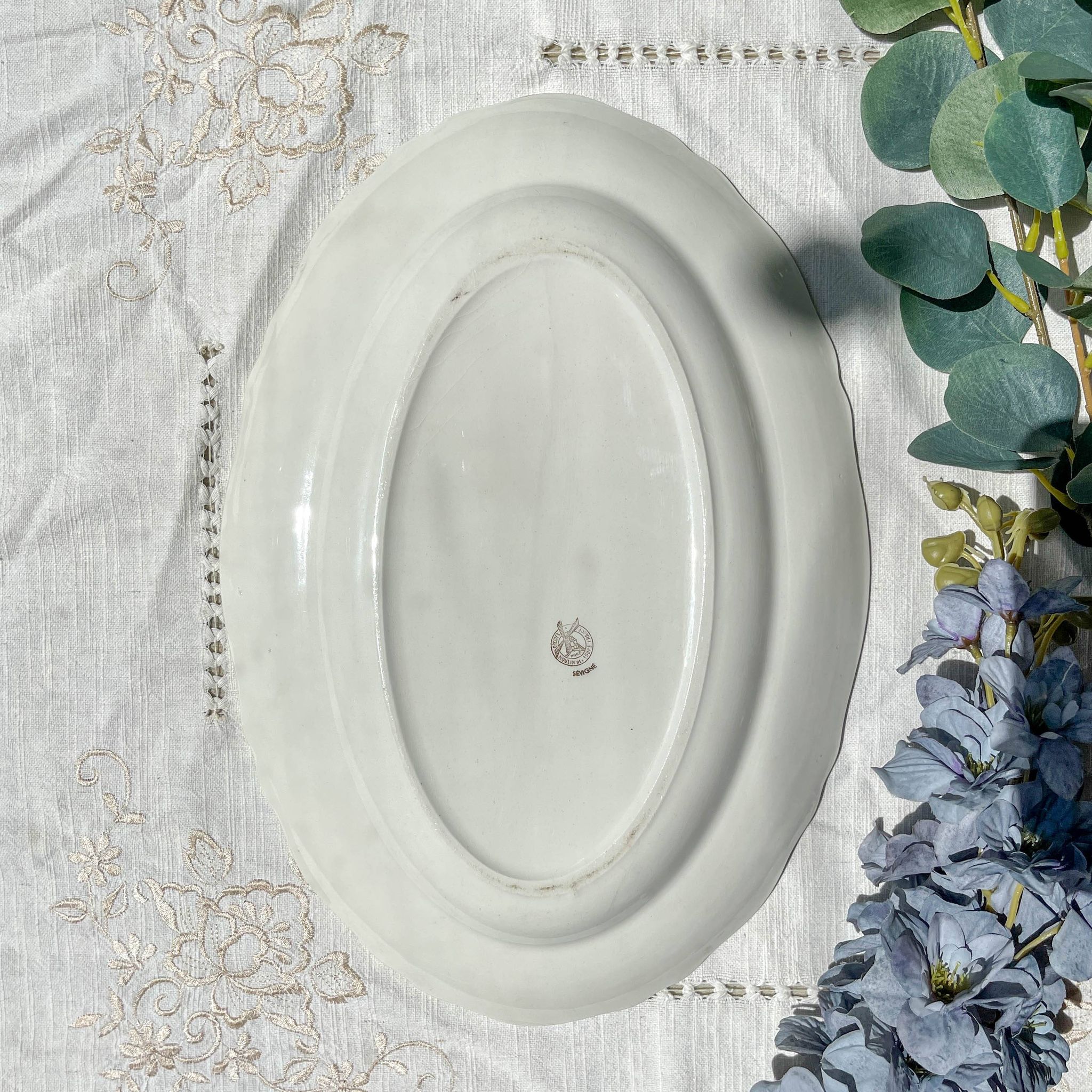 Oval dish Moulin des loups orchis sévigné floral pattern blue gray