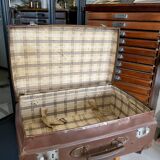 Former vintage suitcase "La Mondiale"