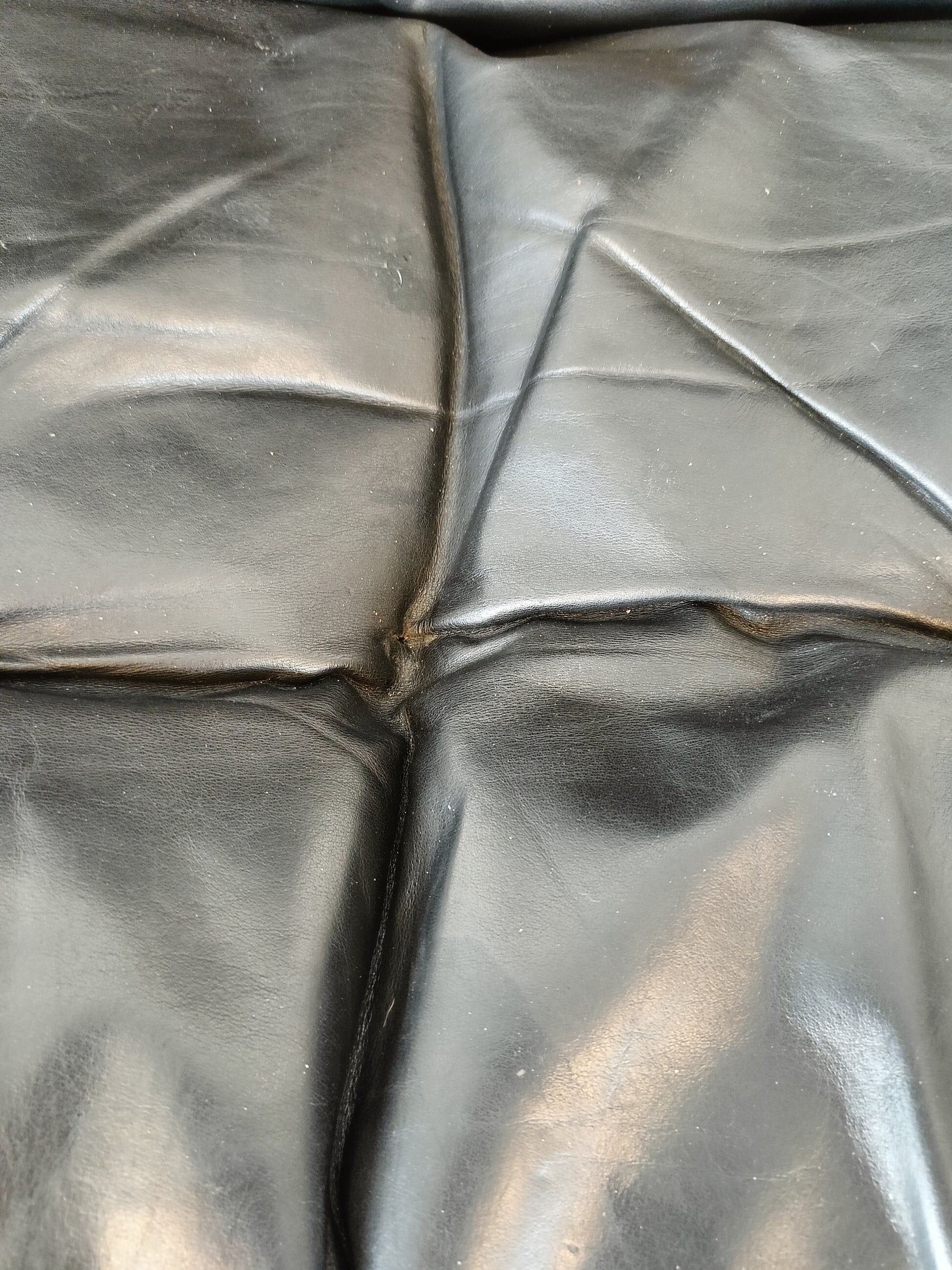 Fauteuil lounge style années 50 pour Airborne International, Belgique