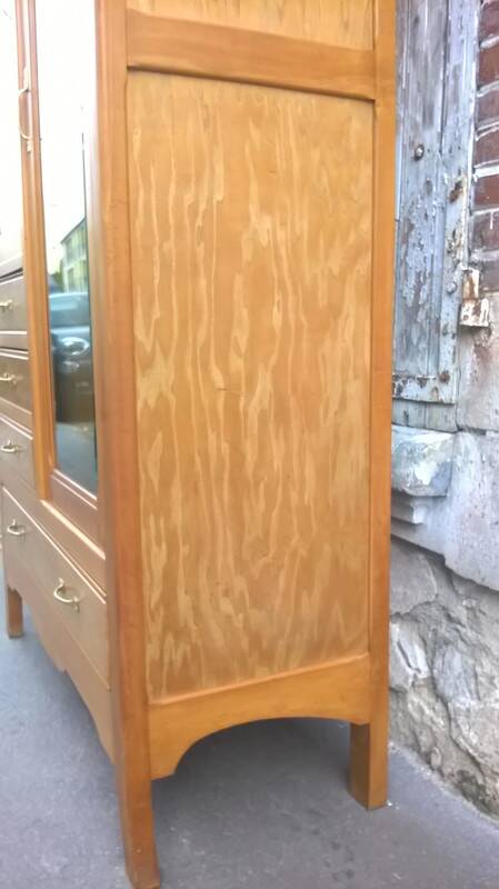 Parisian glass-fronted hotel chest of drawers, 1930s