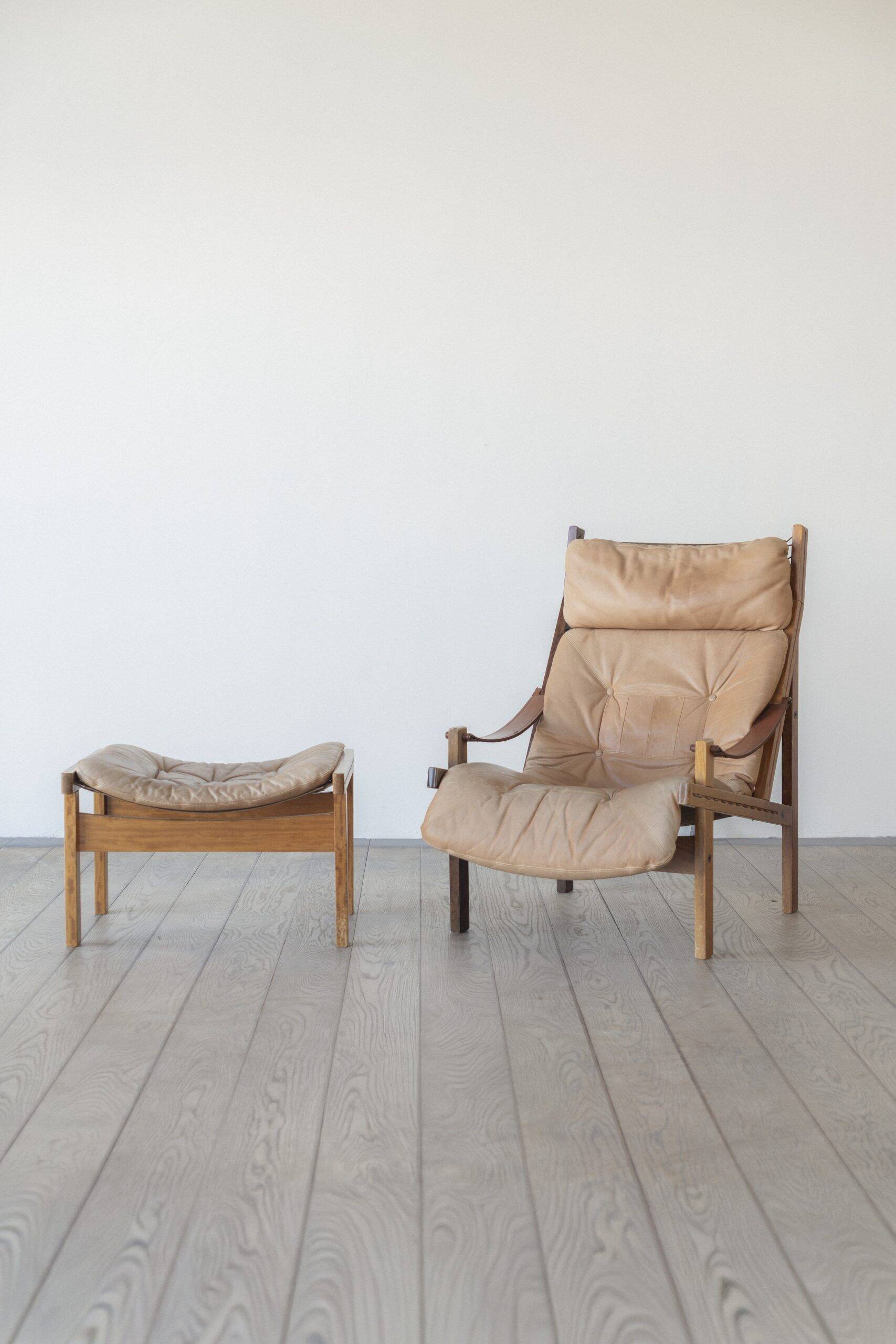 Torbjørn Afdal, Hunter lounge chair with footrest