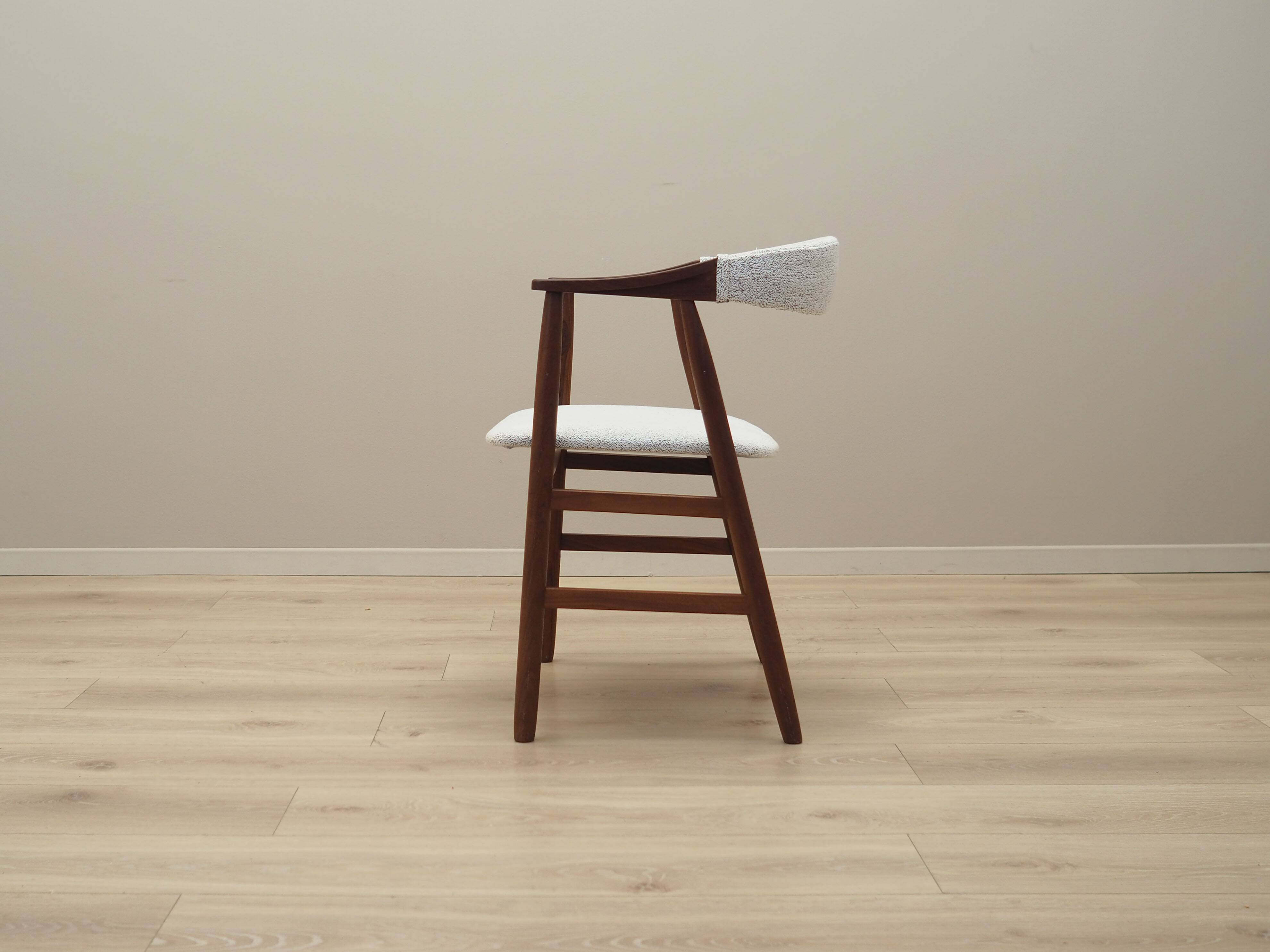 Chaise en teck, design danois, années 1970, production : Danemark