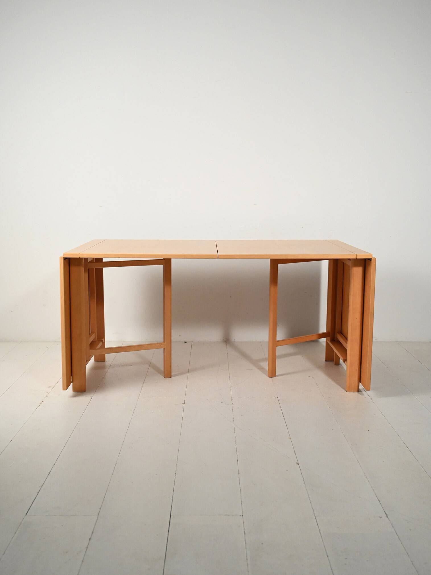 Table « Maria Flap » de Bruno Mathsson en bouleau