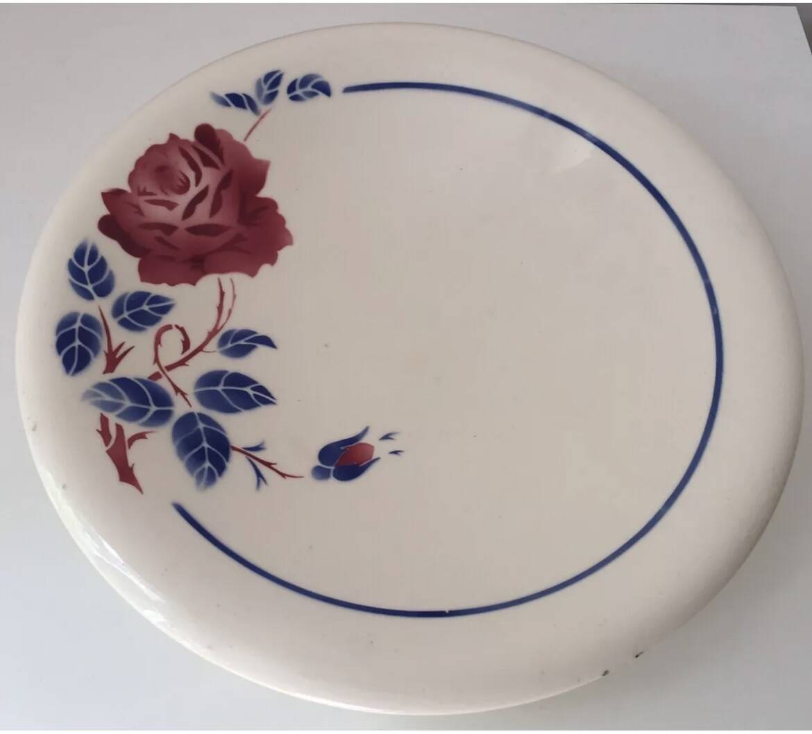 Large round ceramic serving platter from Lunéville, Chantal pattern