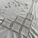 Old rectangular embroidered openwork tablecloth + 16 napkins