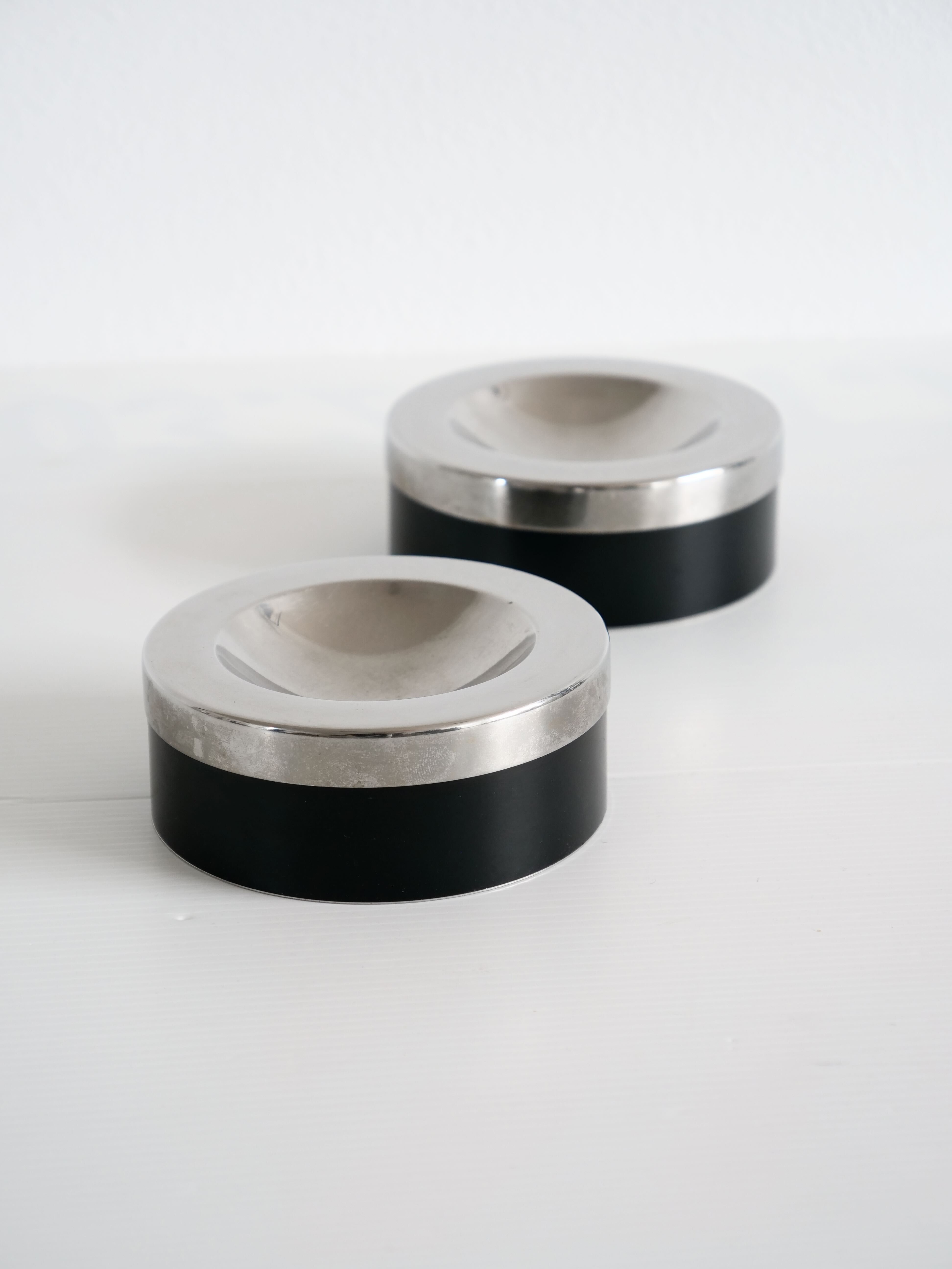 Pair of vacuum pockets design studio set Alberto Prina