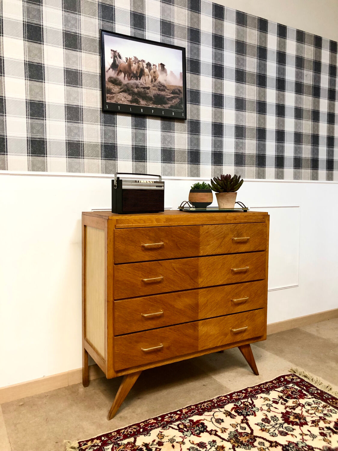 Compass feet dresser