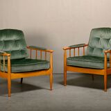 Fauteuils Skrindan en hêtre et velours vert, par Kerstin Hörlin-Homquist, Suède