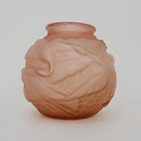Art deco ball vase in pink glass paste with bird decoration