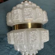 Suspension/lustre en verre moulé et laiton - années 70