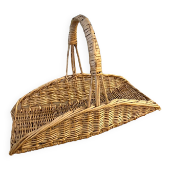 Wicker fruit basket