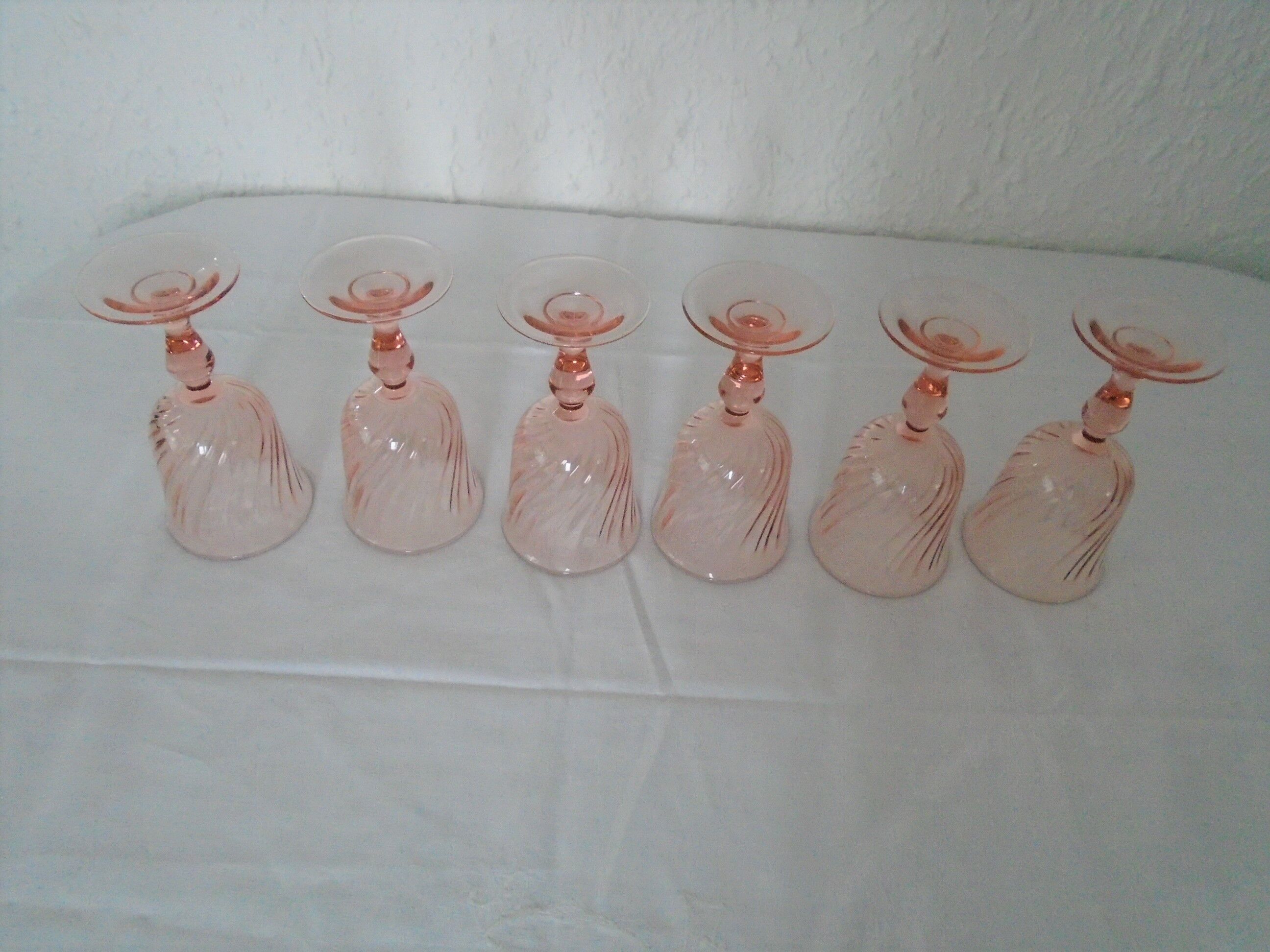 6 large pink glasses Luminarc rosaline twists