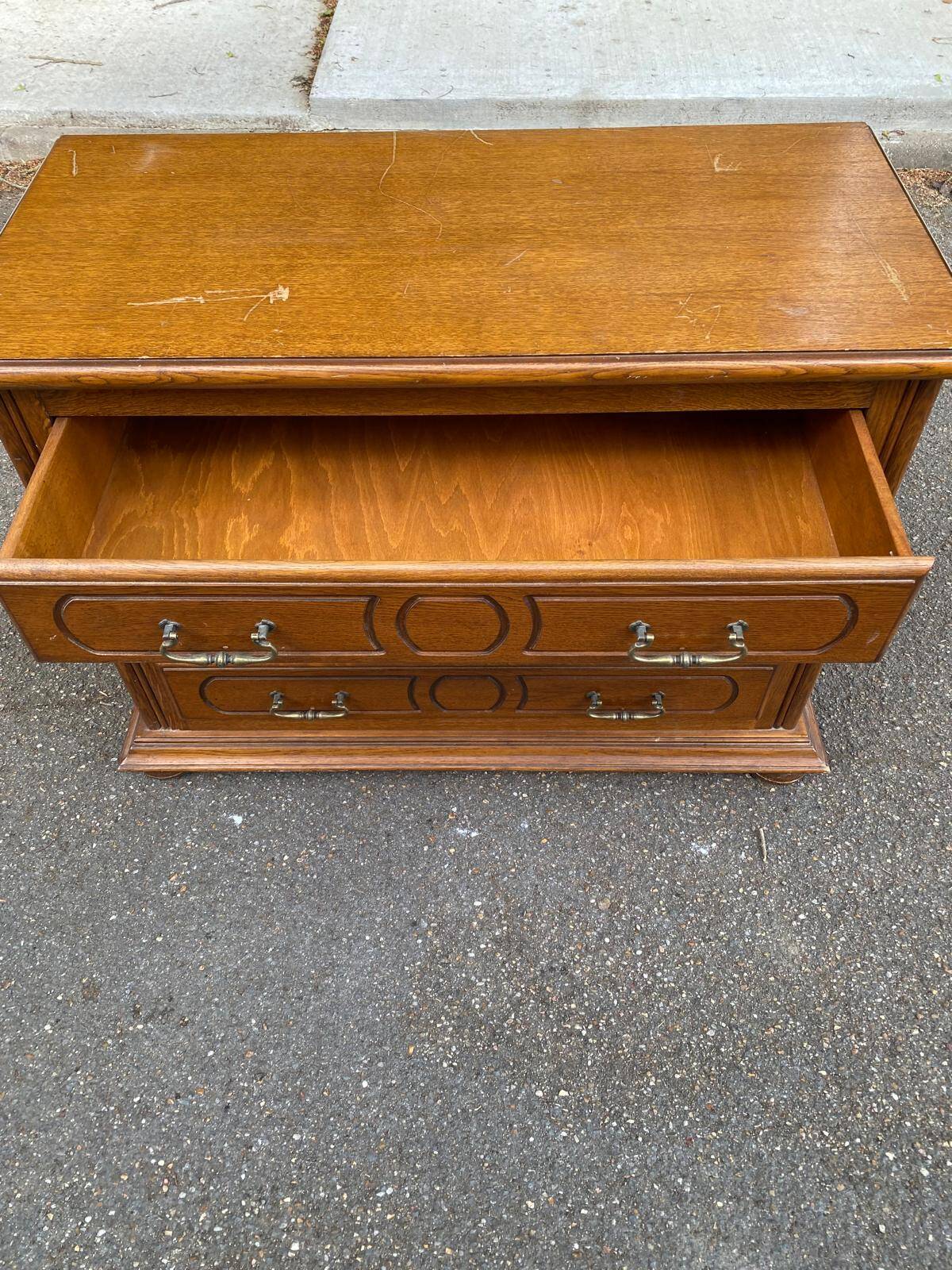 English solid wood chest of drawers with 3 drawers