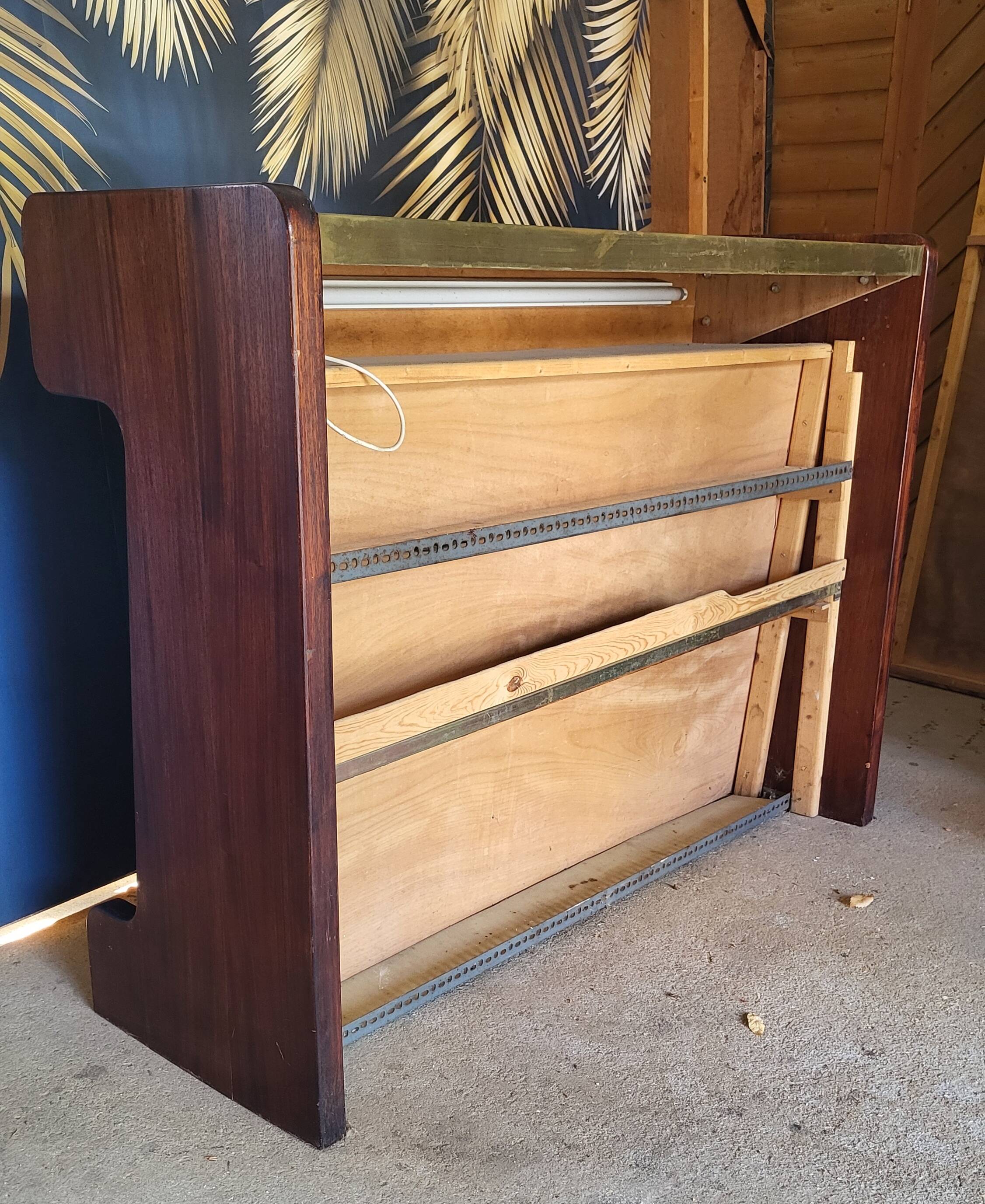 Palissandre and vintage brass bar counter from the 1960s.