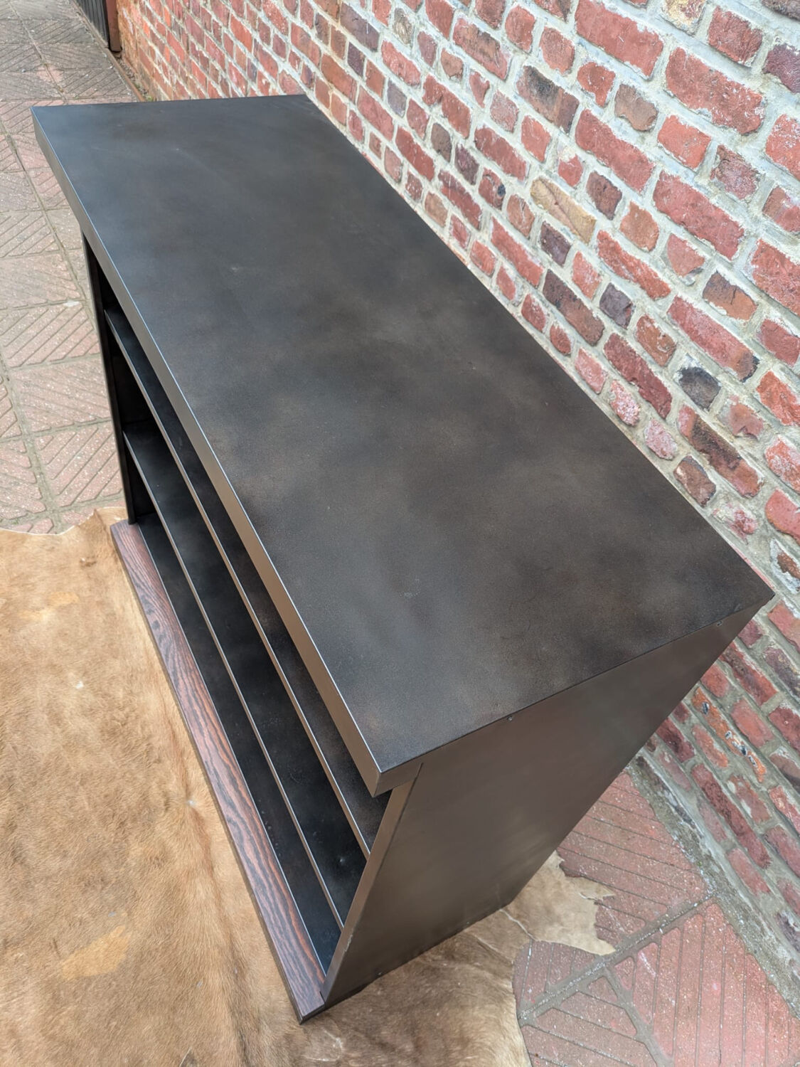 Industrial shelf