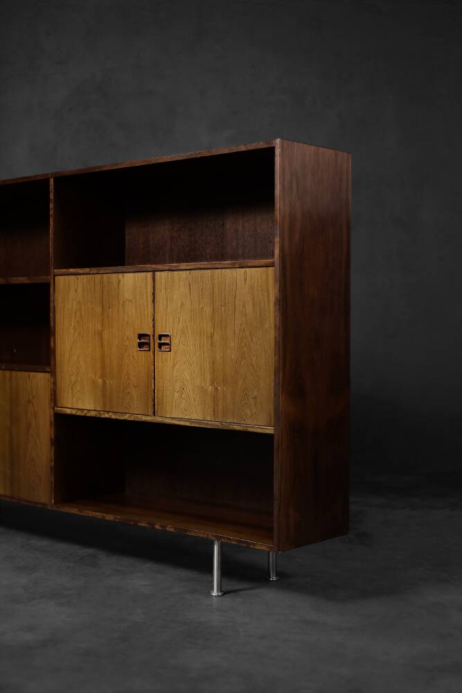 Buffet haut vintage scandinave moderne en palissandre avec bar par Æ. Jensen & T. Mølholm