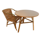 Set of table + children's chair in rattan.