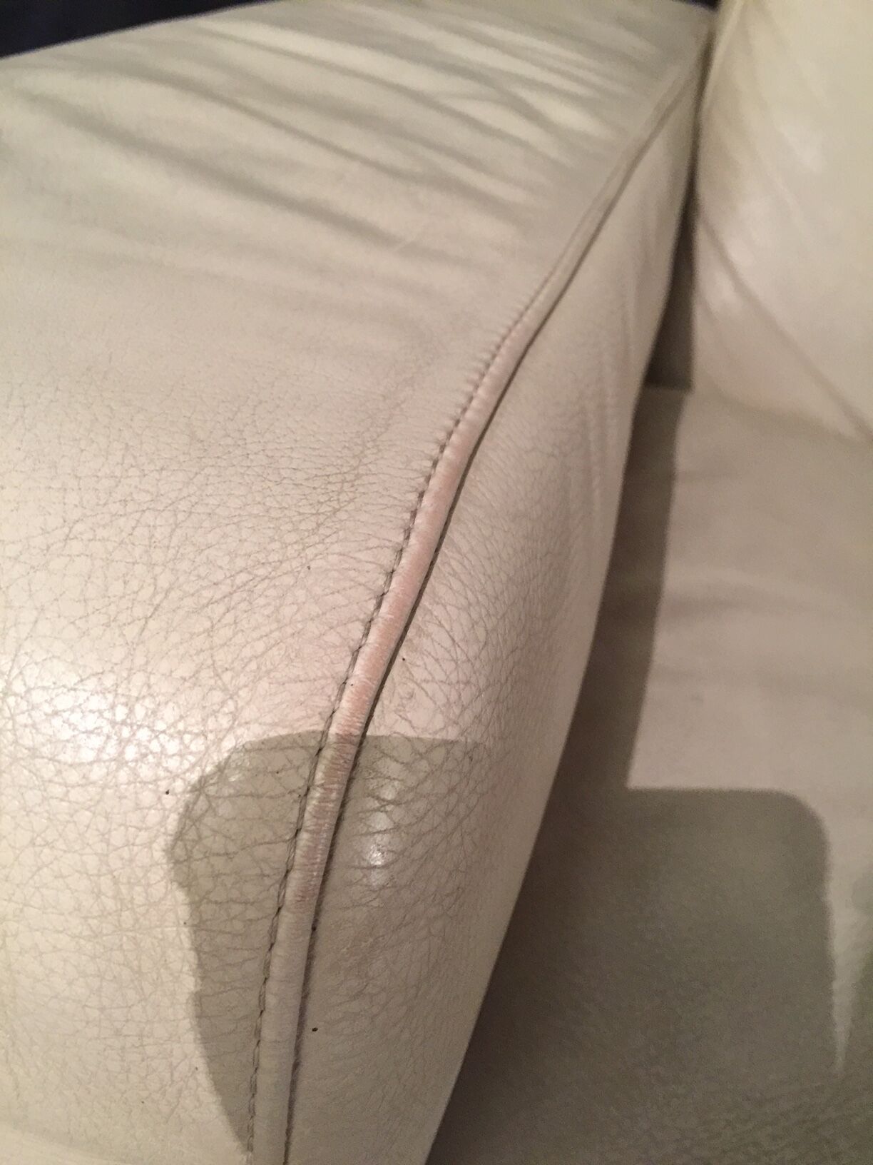 Natuzzi design sofa in cream leather