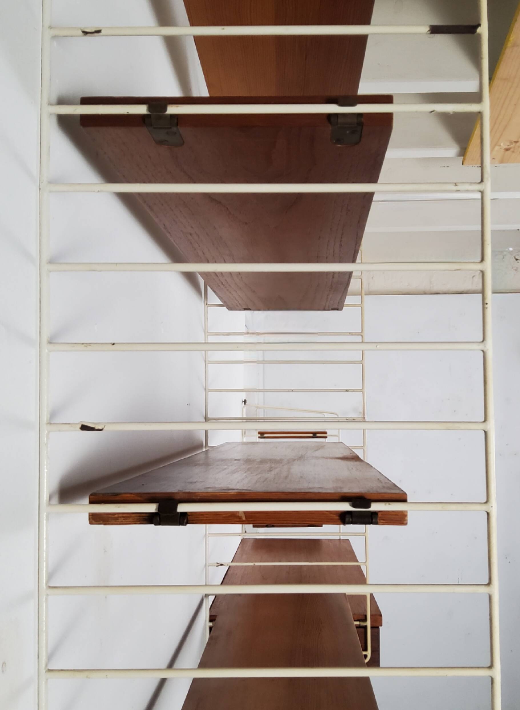 Vintage wall shelf by Nisse Strinning