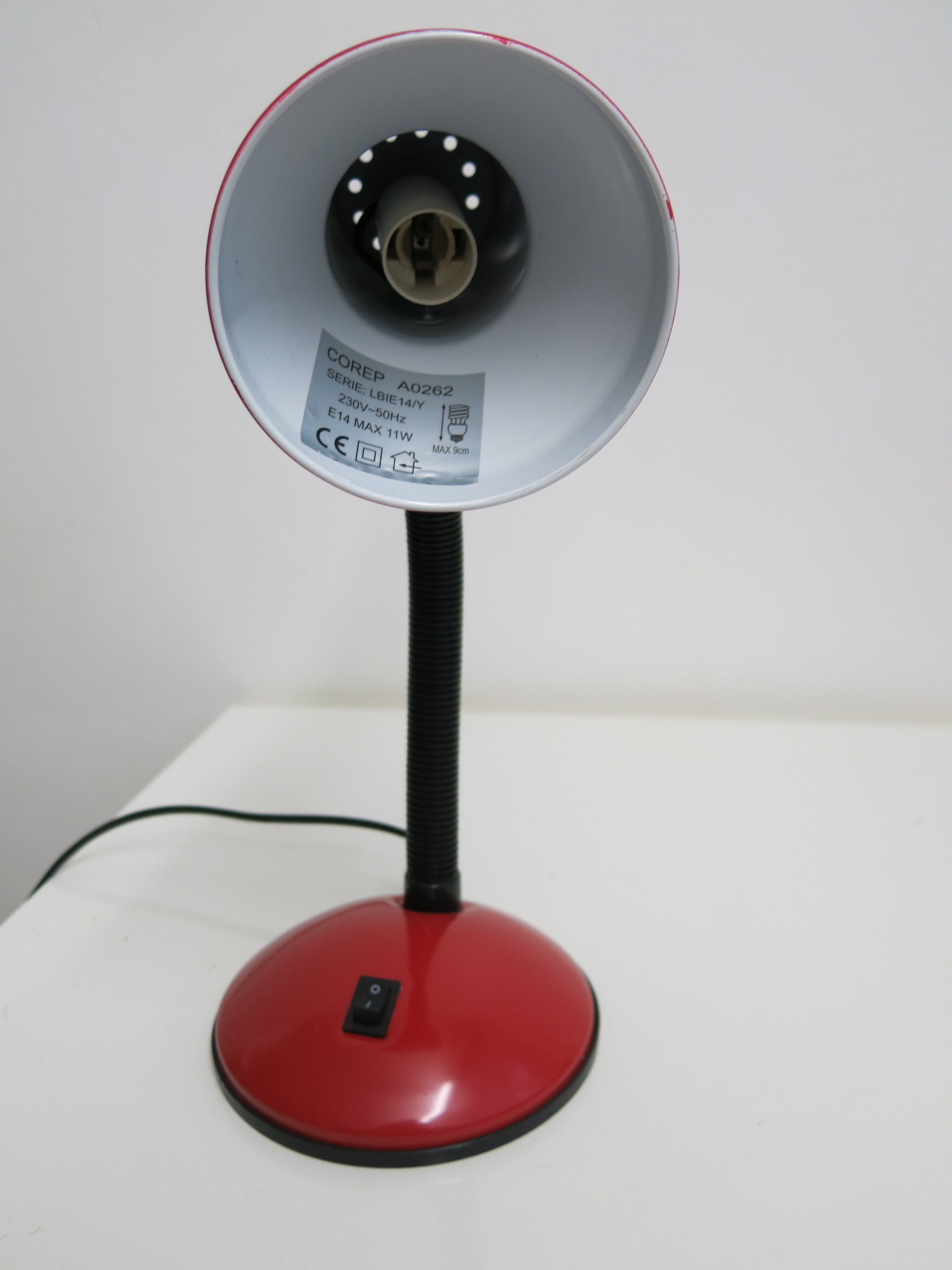 Desk lamp