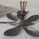 Vintage removable flower decorative ashtray