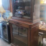 Two-part cabinet, recessed and with a glass-fronted display case, in Indian rosewood, circa 1850/60
