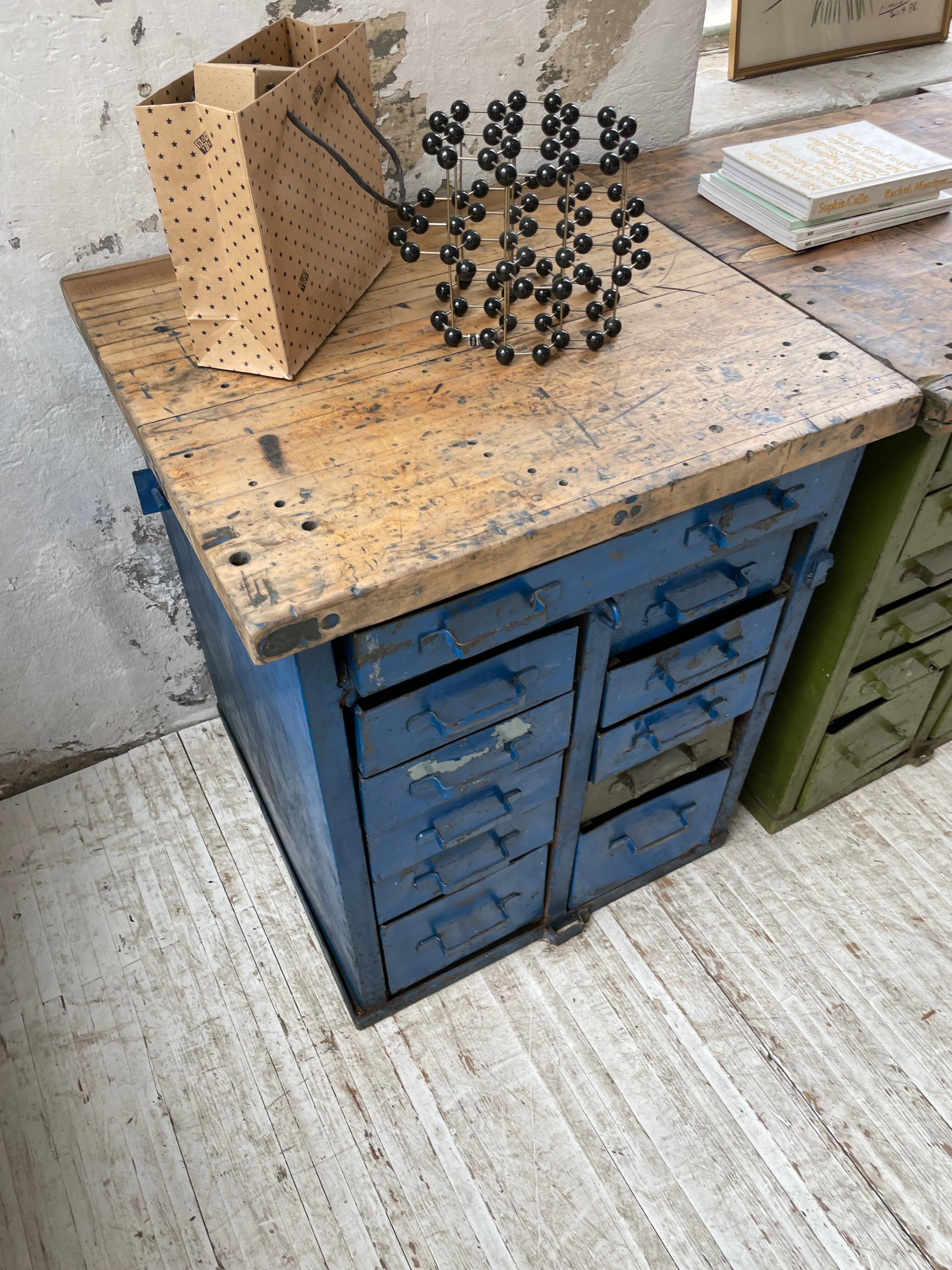 Meuble établi rangement militaire industriel bleu