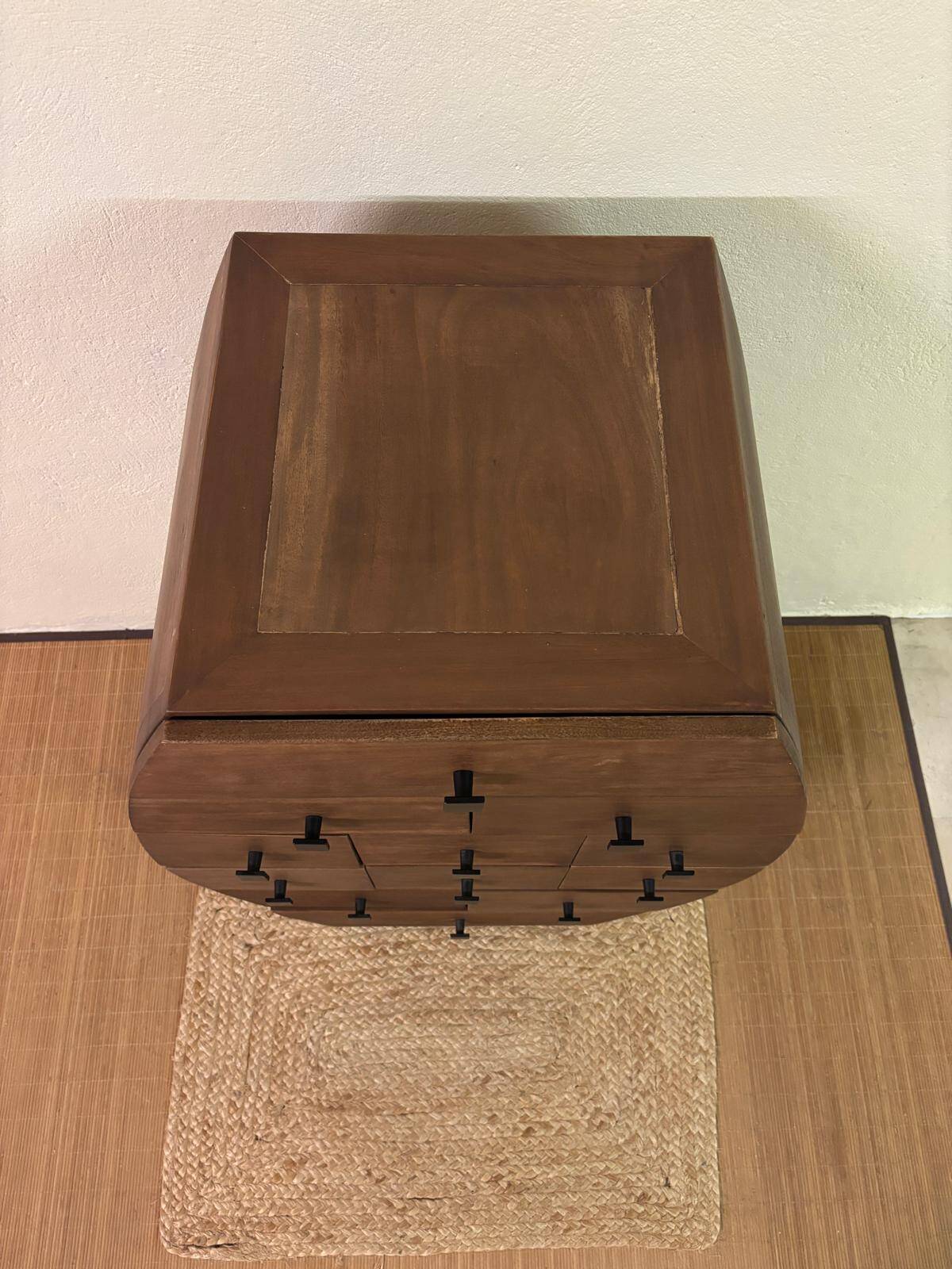 Meuble de rangement 12 tiroirs tonneau de vin