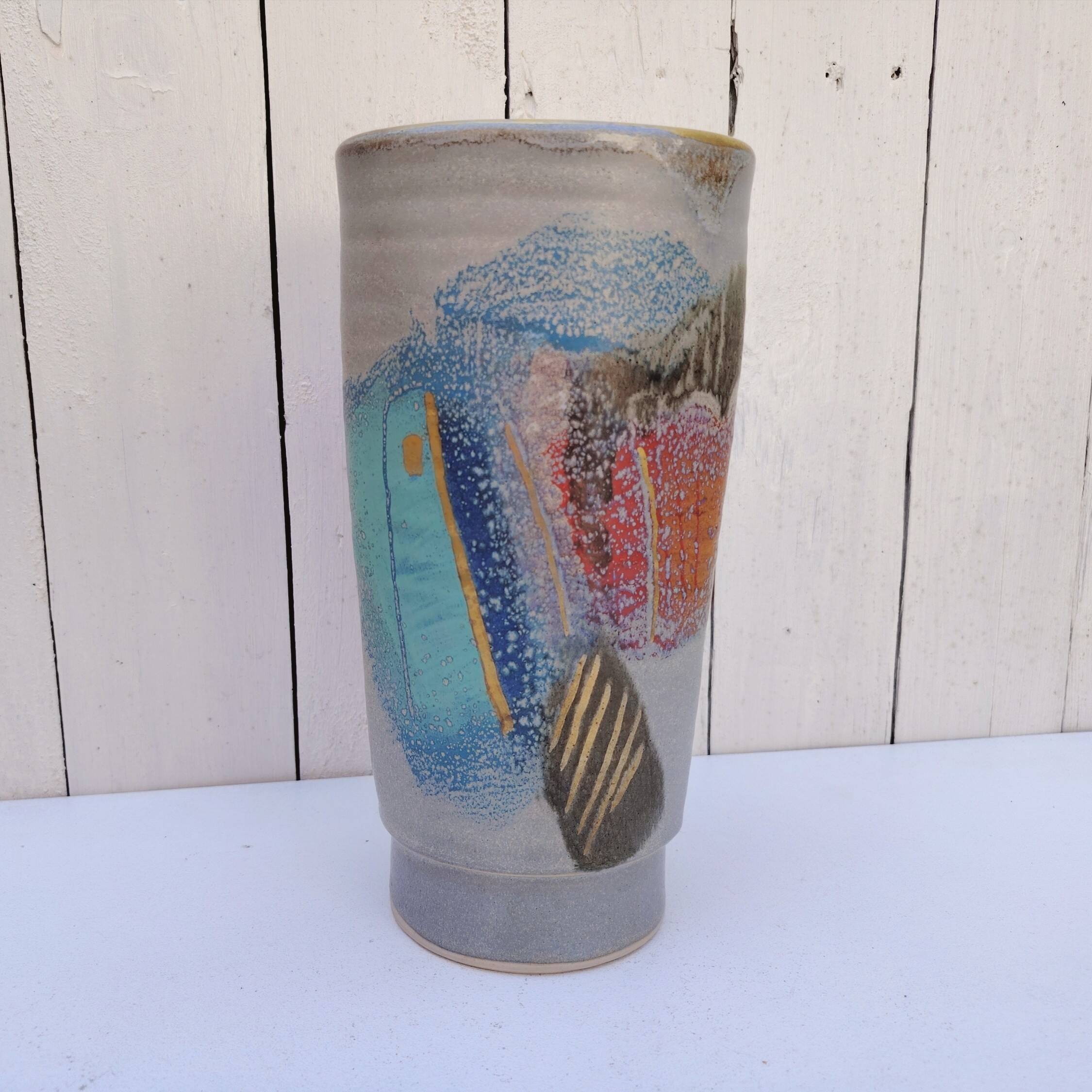 Ceramic vase by Eduardo Constantino