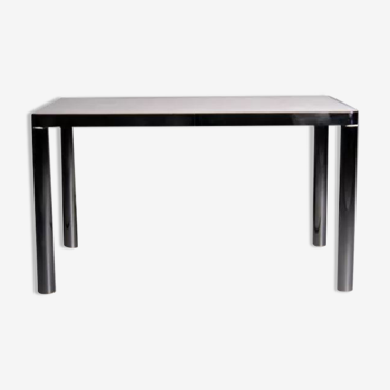 VarSalvarani dining table with chromed steel structure