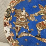 Ancient Japanese plate decorated with samurai – Imari / Satsuma, 19th century