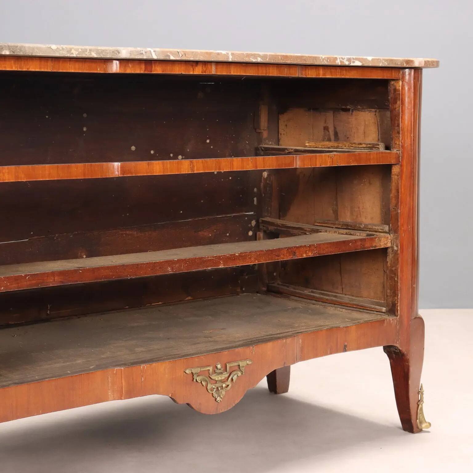 Commode Louis XVI ancienne en acajou et bois de rose, XIXe siècle