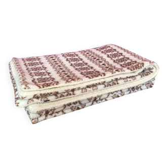 Large vintage bedspread 100% pure sheep wool, 1970s/80s.