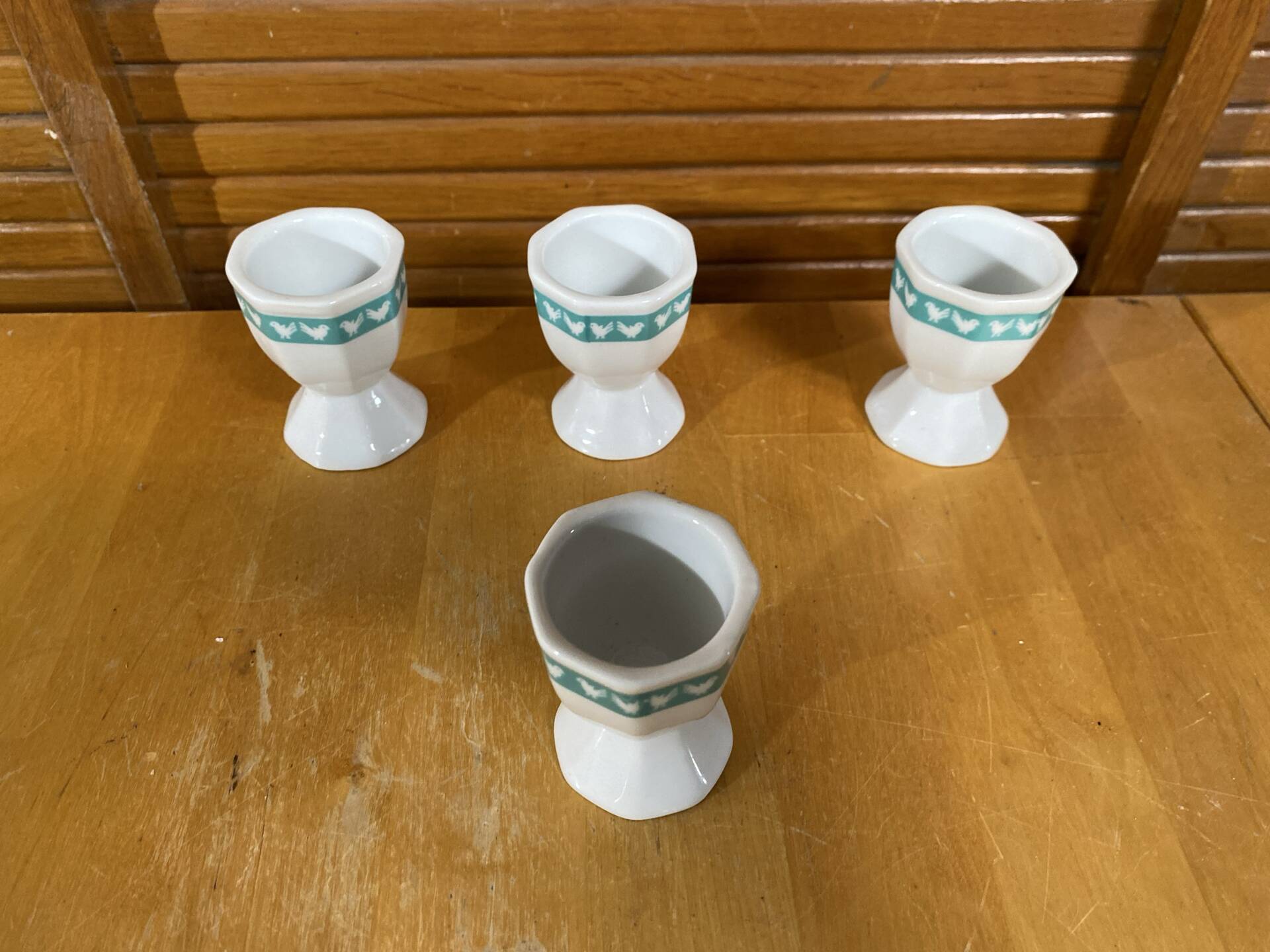 Set of 4 egg cups francoise saget white porcelain chicken decor