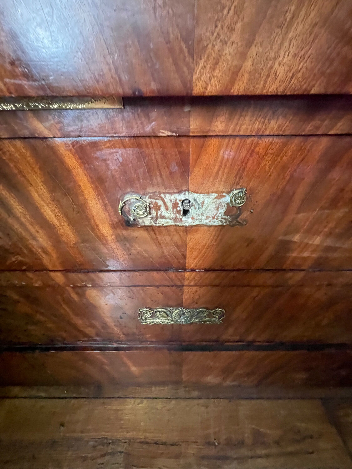 Commode empire avec bronze