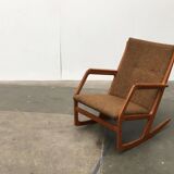 Mid-century model 100 rocking chair in Danish teak by Søren Georg Jensen for Kubus Møbler, 1960s.