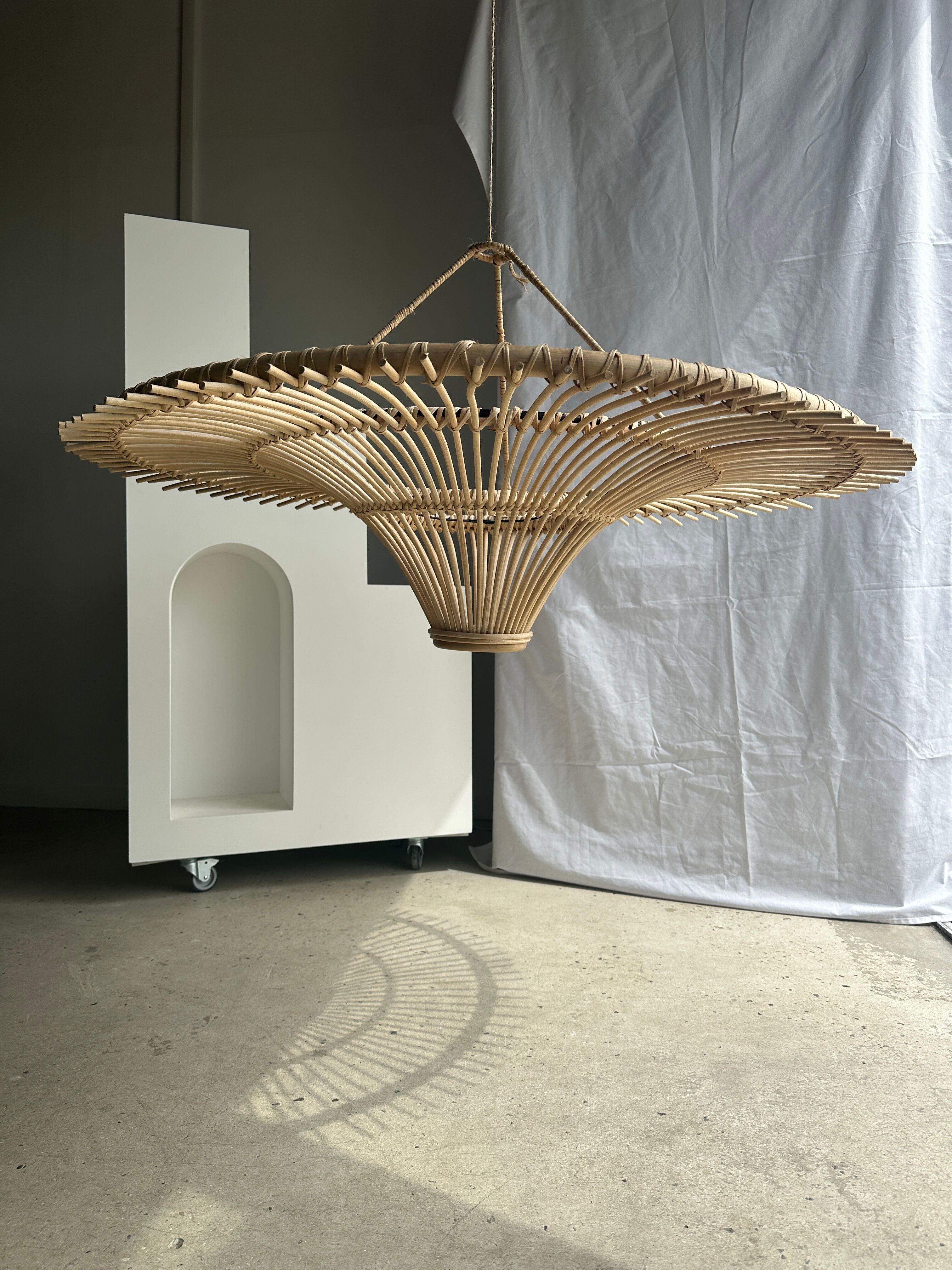 Suspension rattan saucer iron frame D:120 H:60