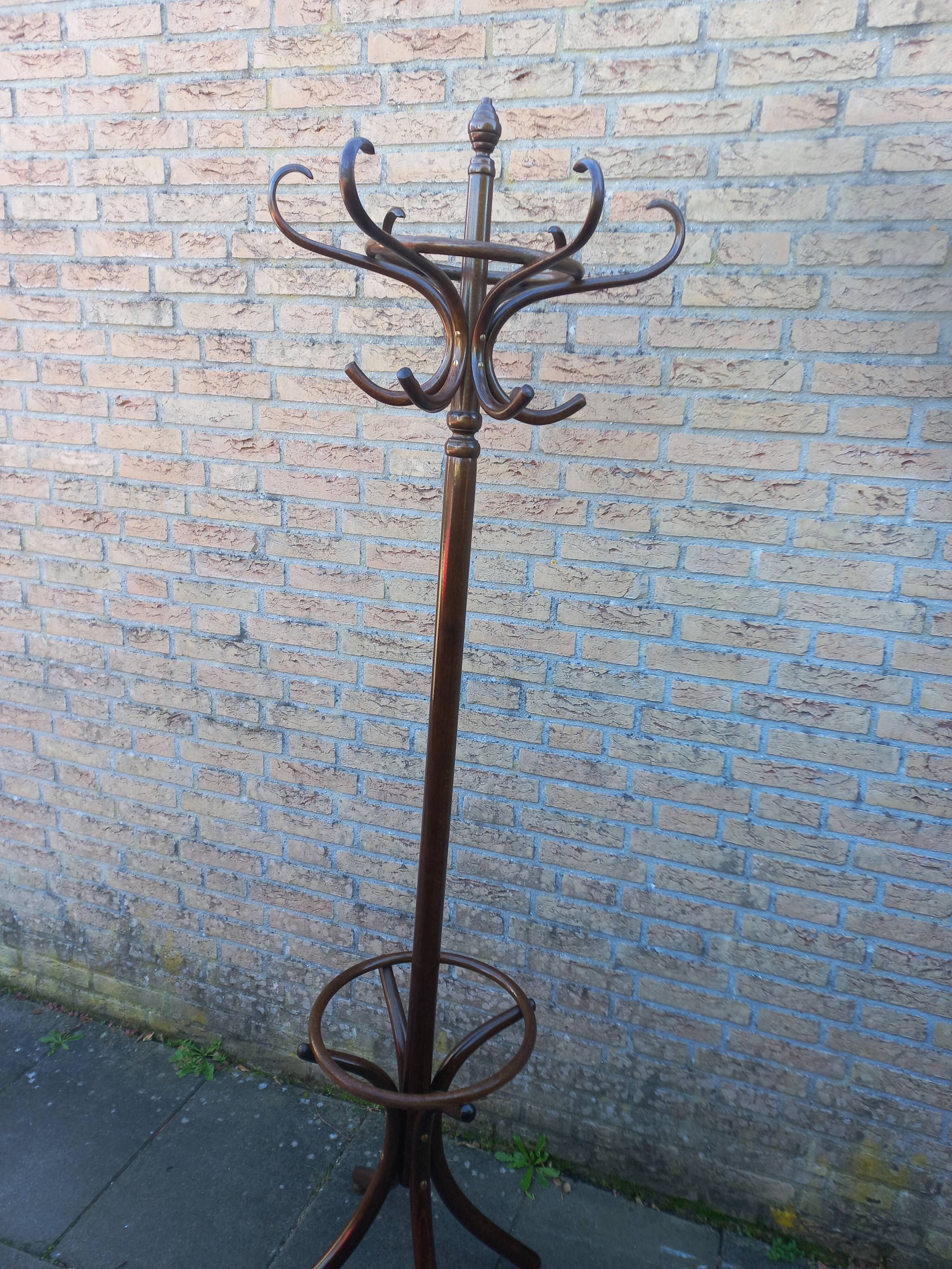 Vintage houten kapstok in Thonet stijl