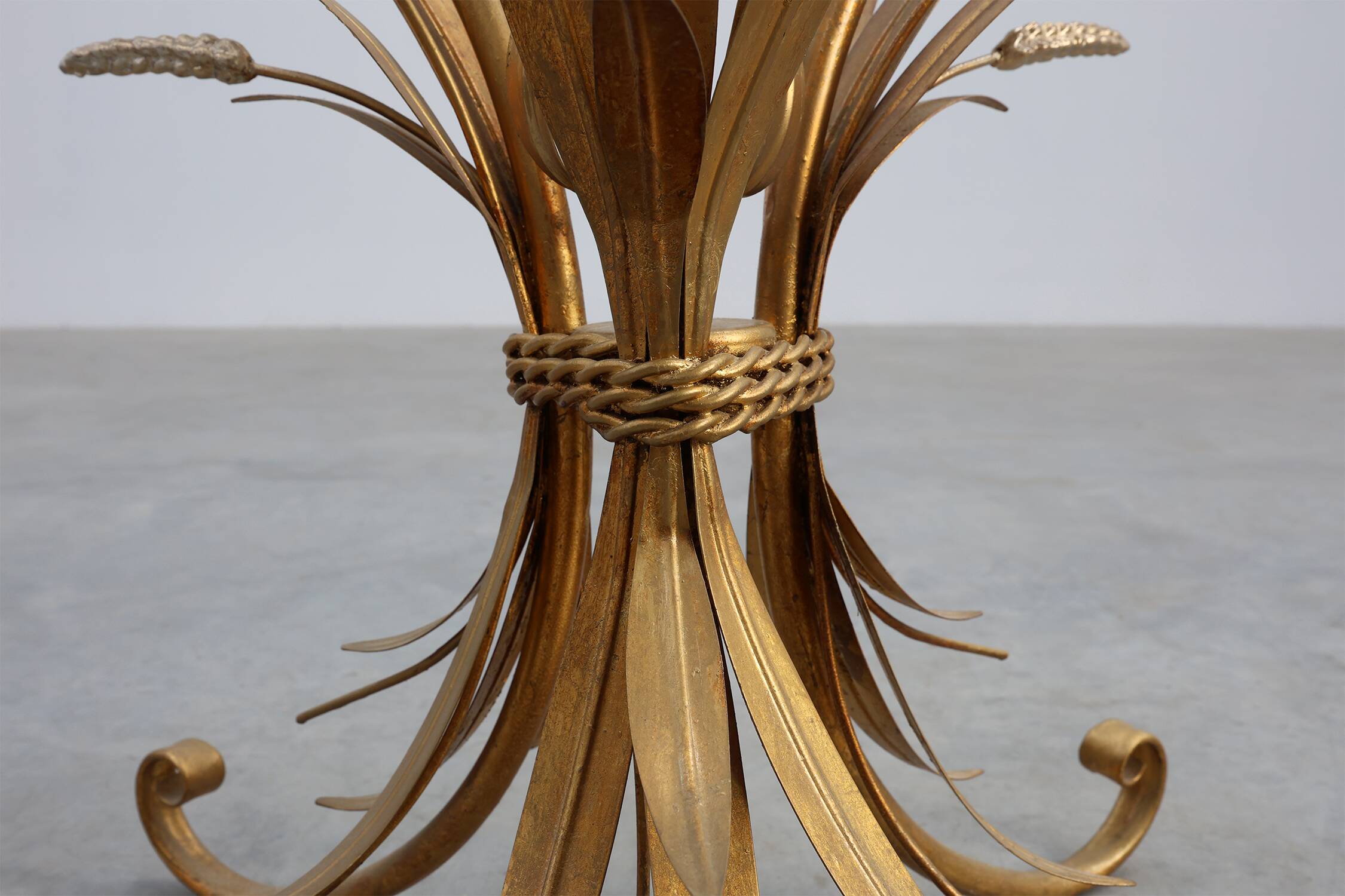 Table basse "Gerbe de blé" de style Coco Chanel, France 1960