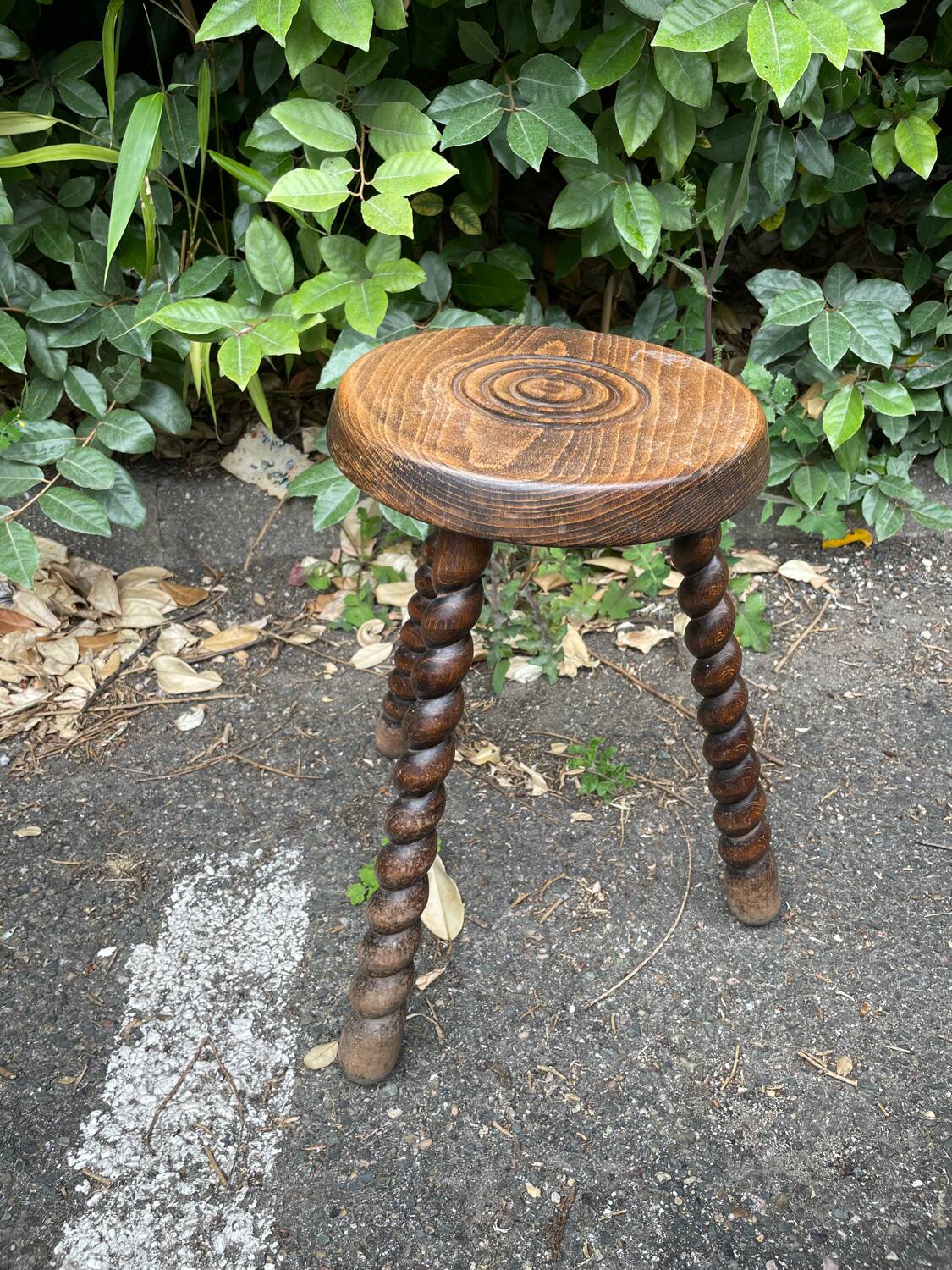 Tripod stool