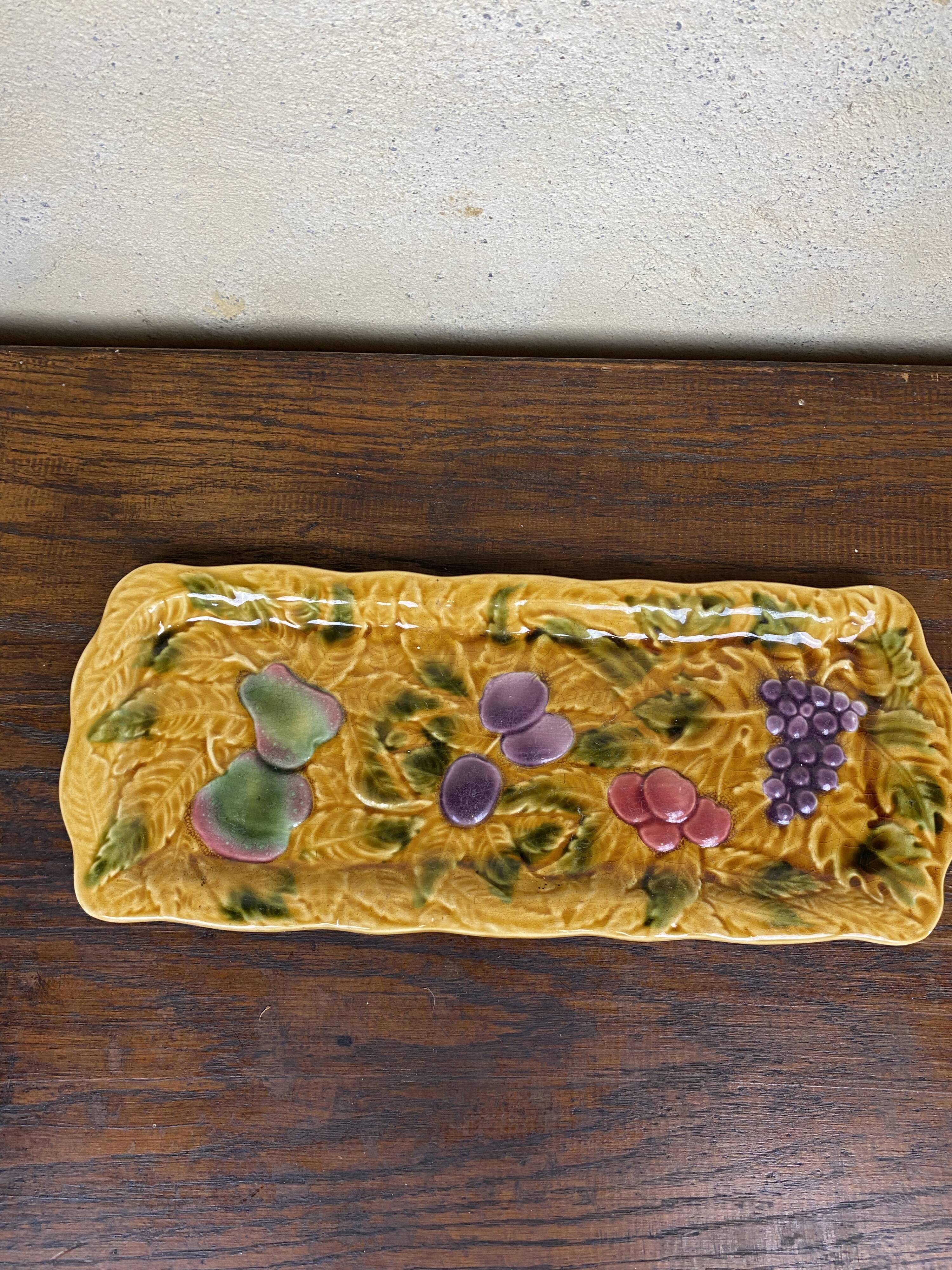 Elongated dish in yellow Digoin Sarreguemines Barbotine