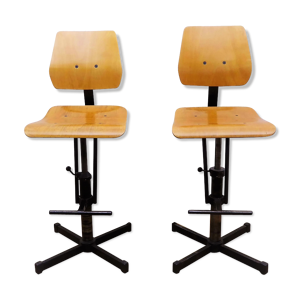 chaises industrielles hêtre et métal 1960