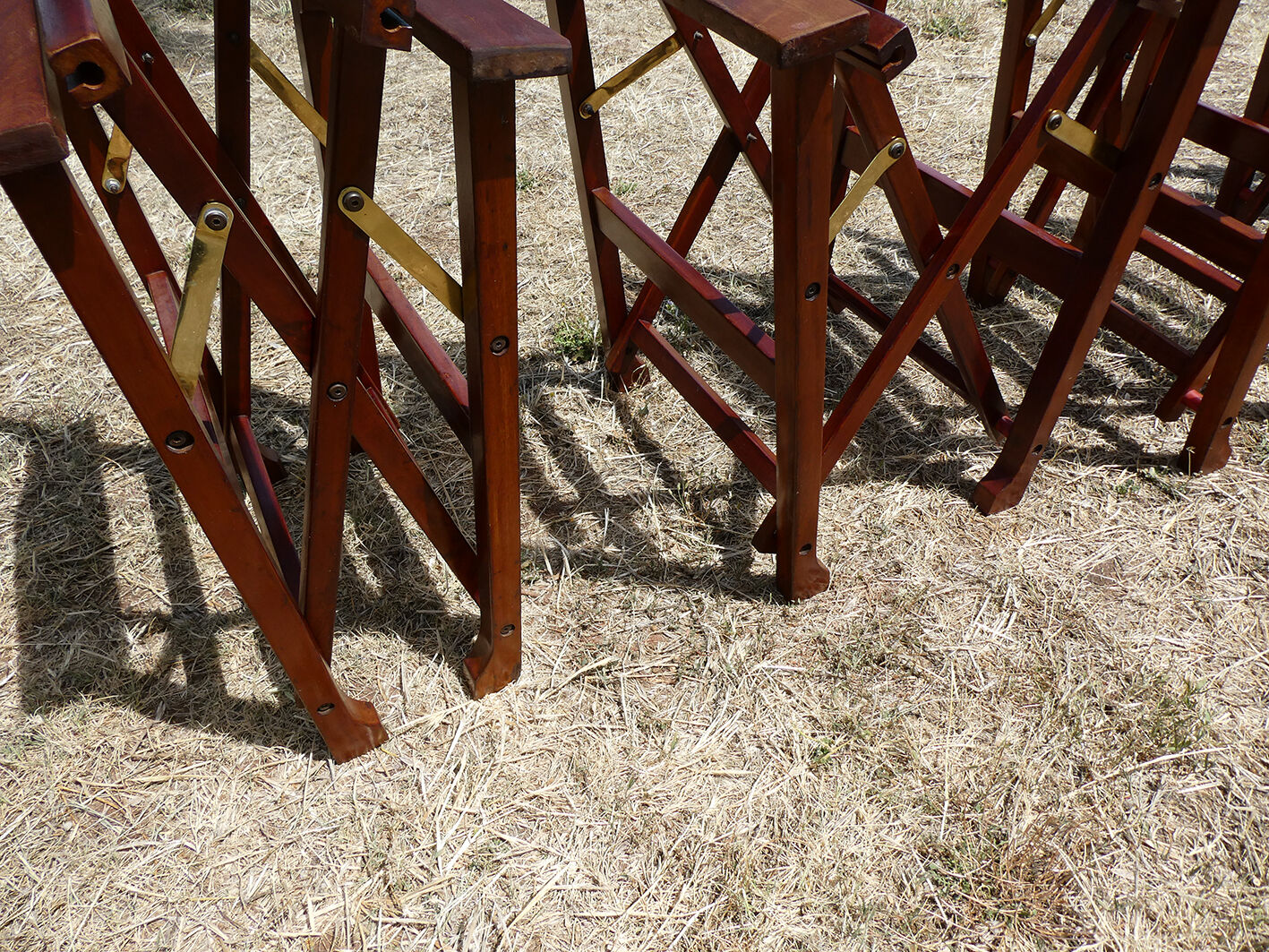 Lot of 6 foldable chairs in solid teak Roland Vlaemynck