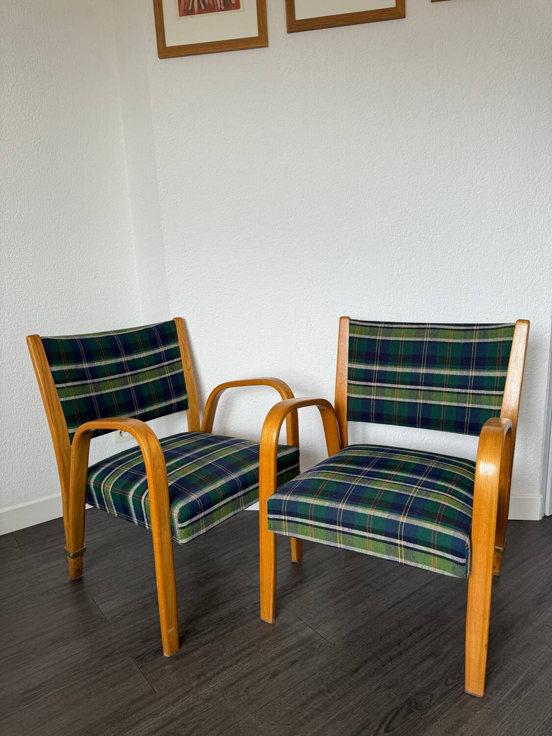 Fauteuil Bow Bois par Hugues Steiner 1950