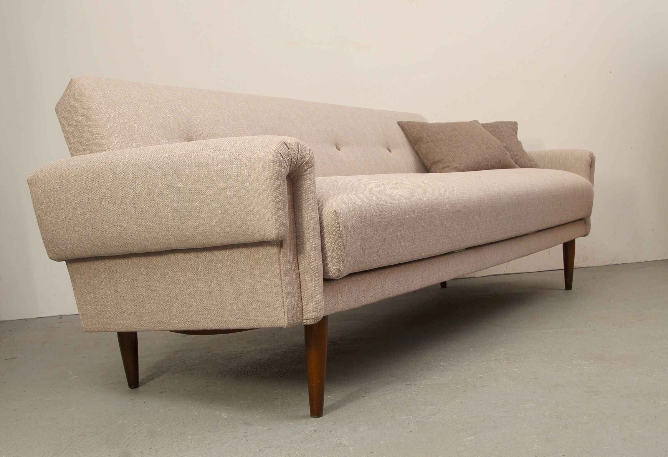 Scandinavian 3-seater sofa in beige, completely restored