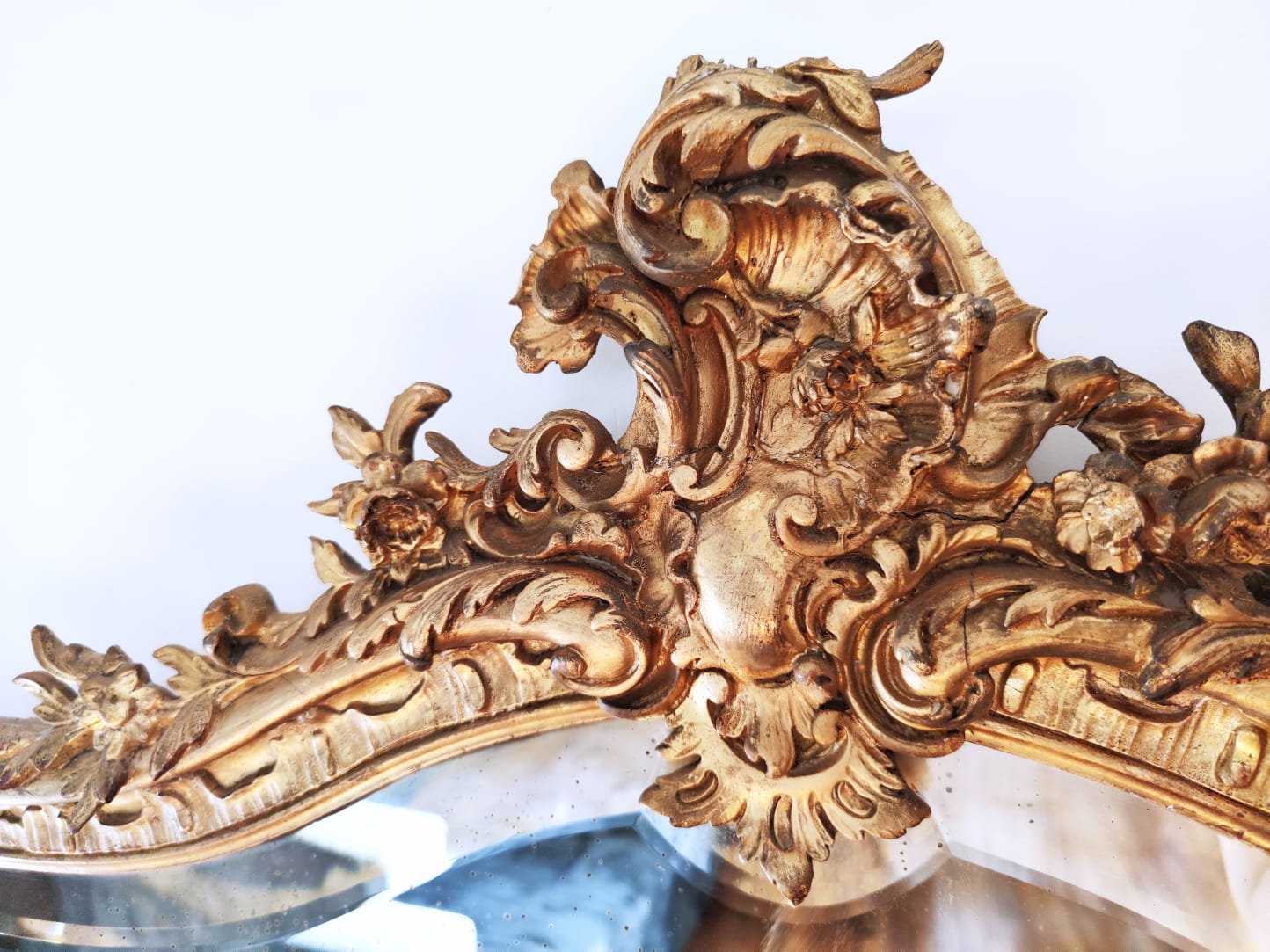 Large gilded mirror louis XV rockery  142x99cm