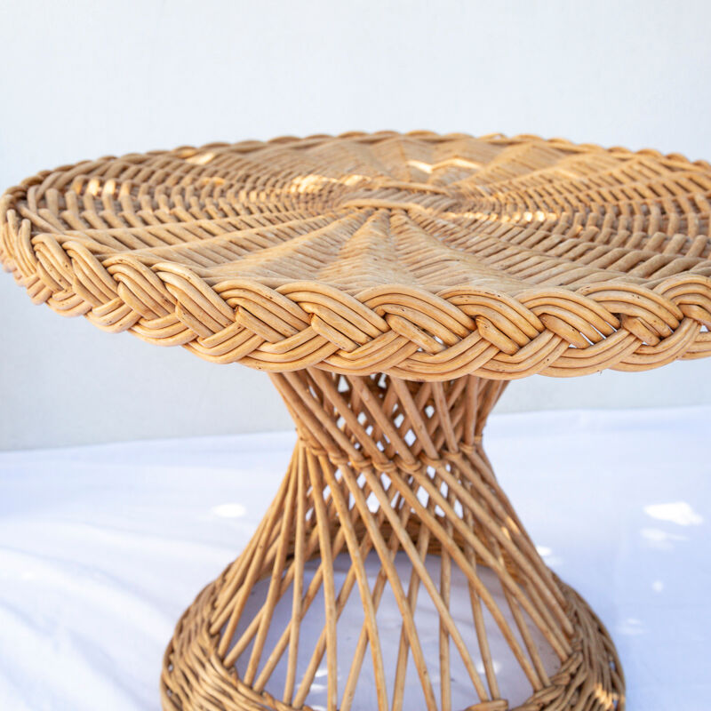 Ratin round coffee table
