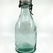 Grande bouteille "Mercur" en verre et bouchon en céramique • 2L • 1930