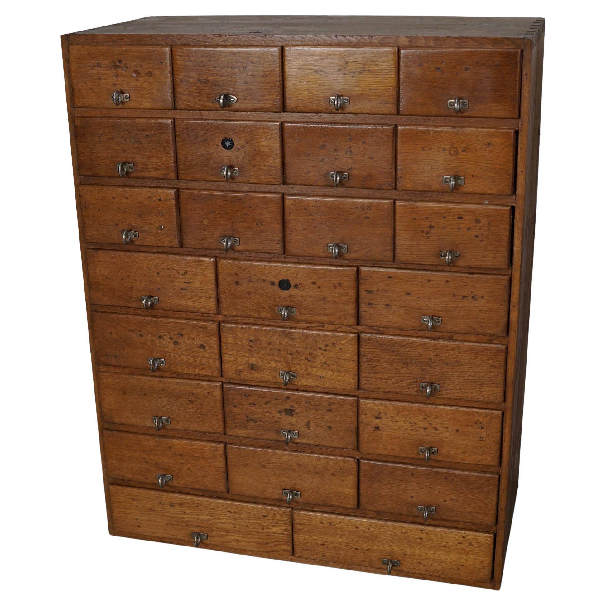 Armoire d'apothicaire vintage allemande en pin et chêne, années 1950